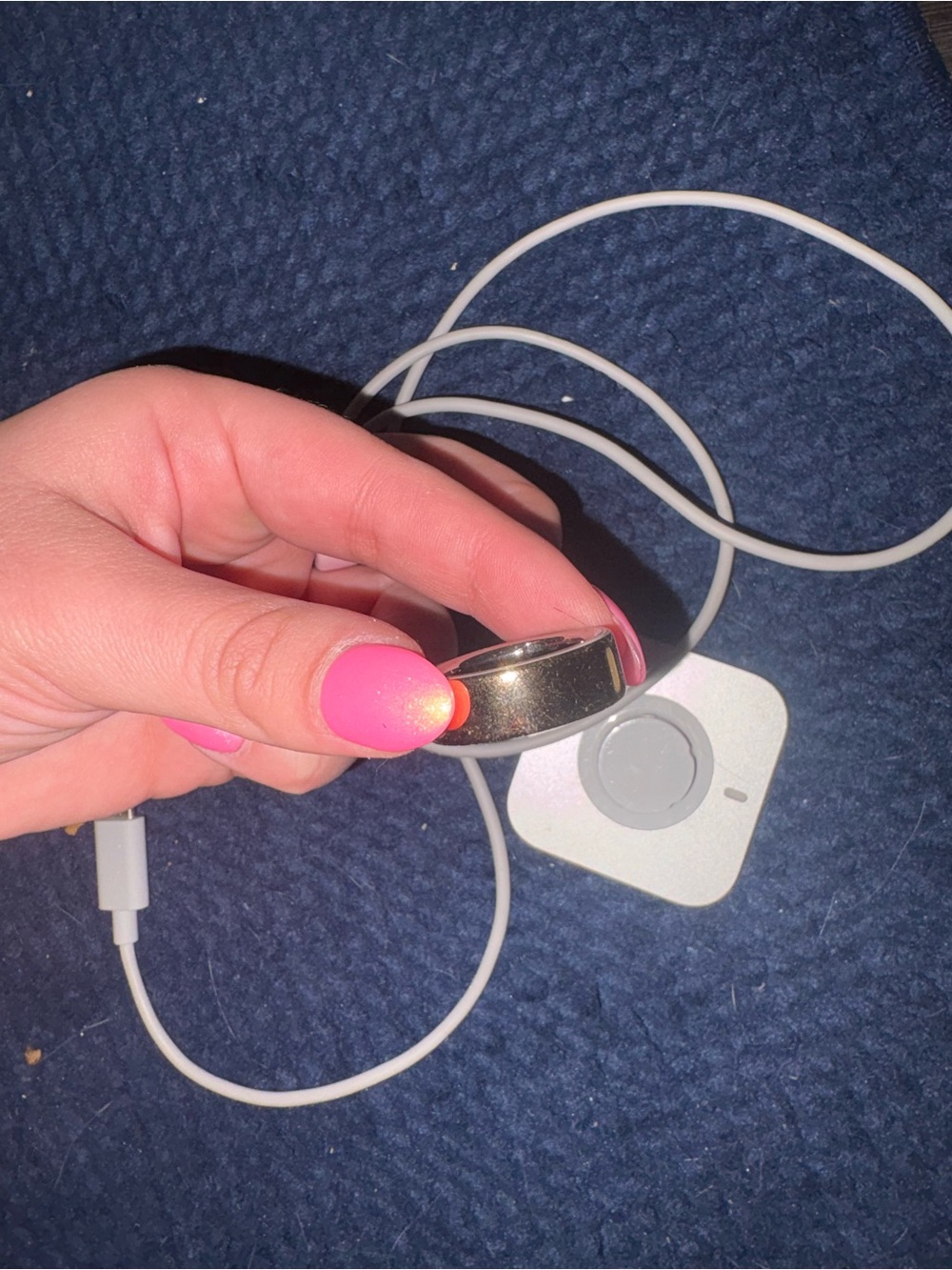 Oura Ring 4 Size 10 with Charger Cable - Gold